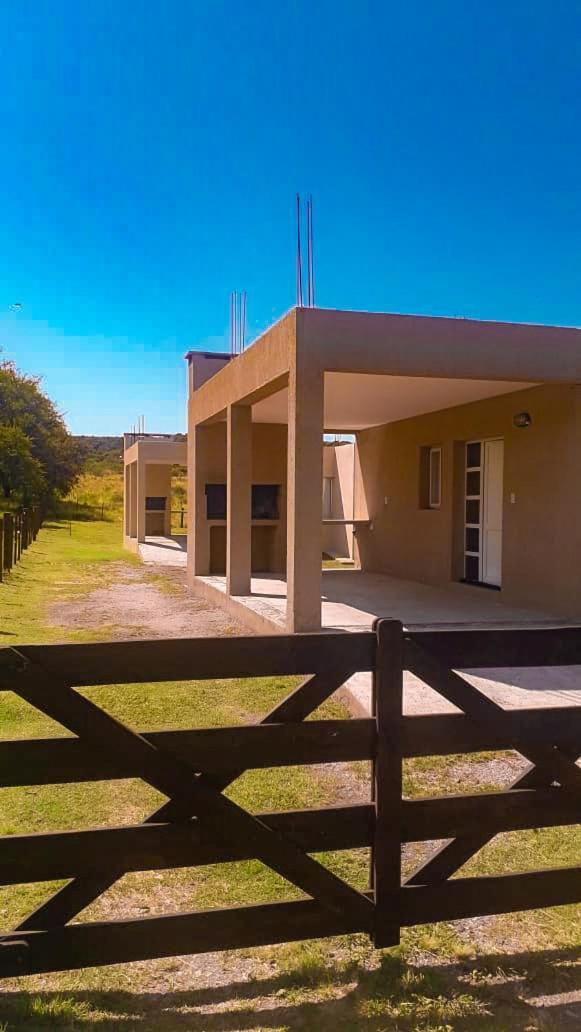 Del Valle * Potrero de los Funes